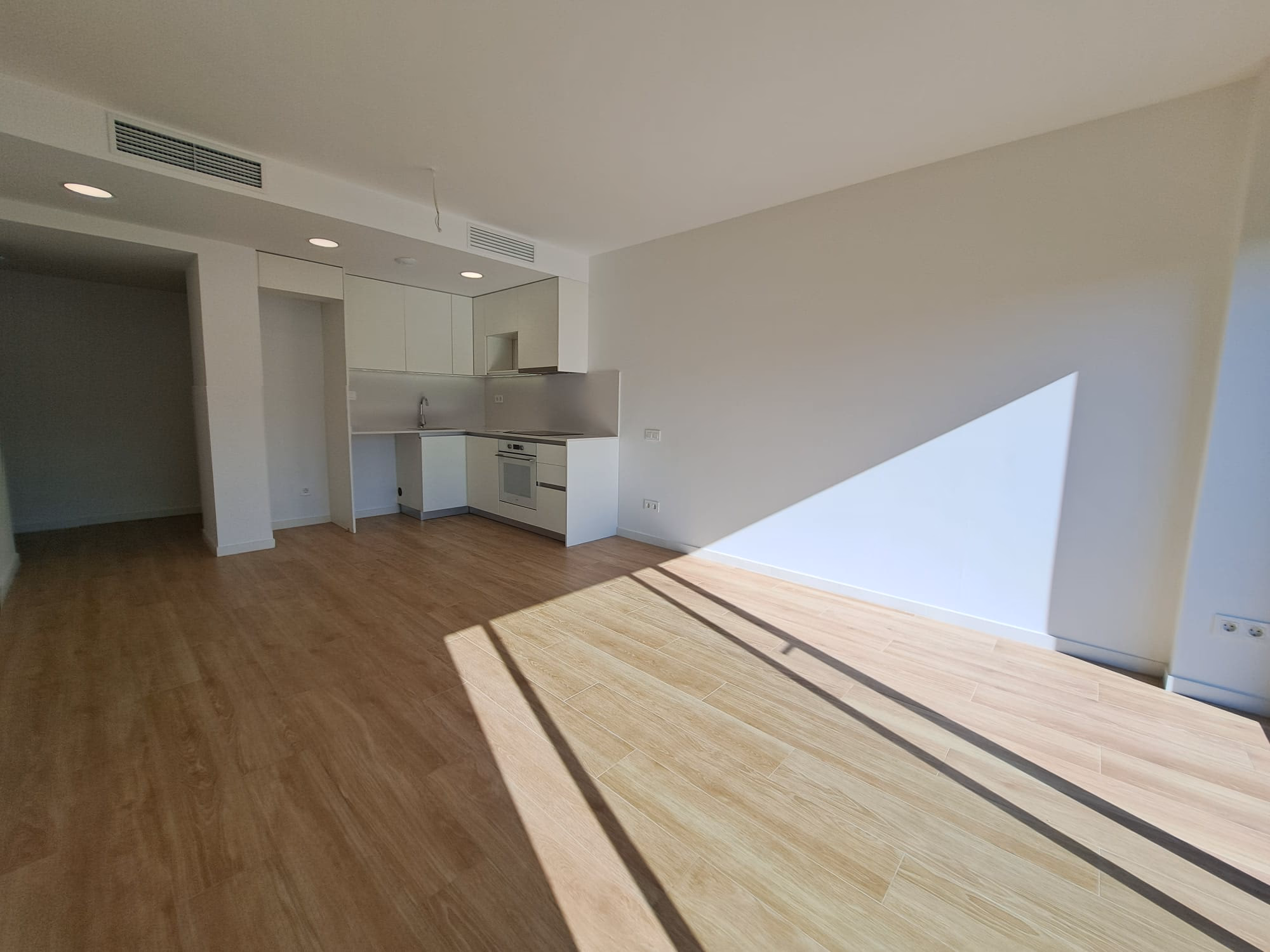 The same living room before virtual staging